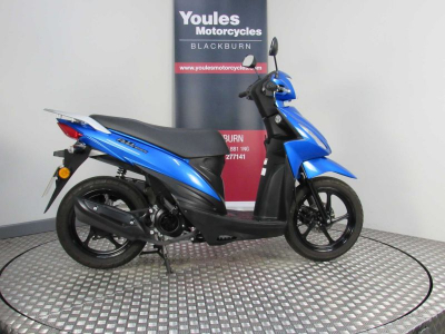 Suzuki UK 110 NM M0 (Blue)